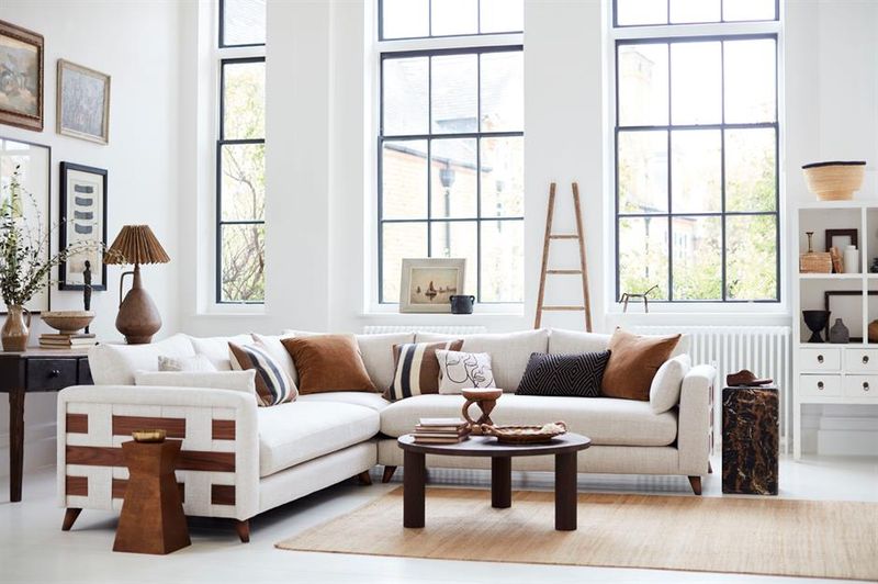 8 Outdated Couch Colors Ruining Your Pennsylvania Living Room, And 8 Fresh Picks To Revive It - Decor Hint Creamy White: The Light Amplifier