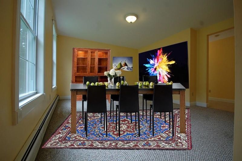 10 Common Staging Fails That Can Ruin First Impressions - And 5 That Shouldn't Exist - Decor Hint Over-Staging With Fake Elements