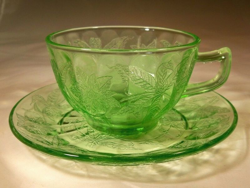 4 Depression Glass Patterns That Aren't Worth Much And 6 That Could Surprise You - Decor Hint Poinsettia Pattern - Christmas in July Prices