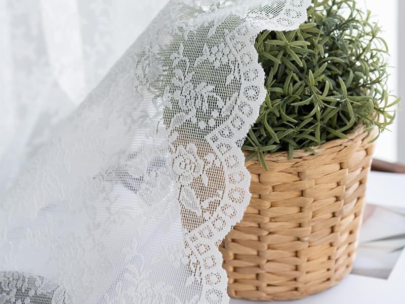 18 Gorgeous Window Treatment Ideas From Joanna Gaines You'll Want To Steal - Decor Hint Vintage-Inspired Lace Curtains