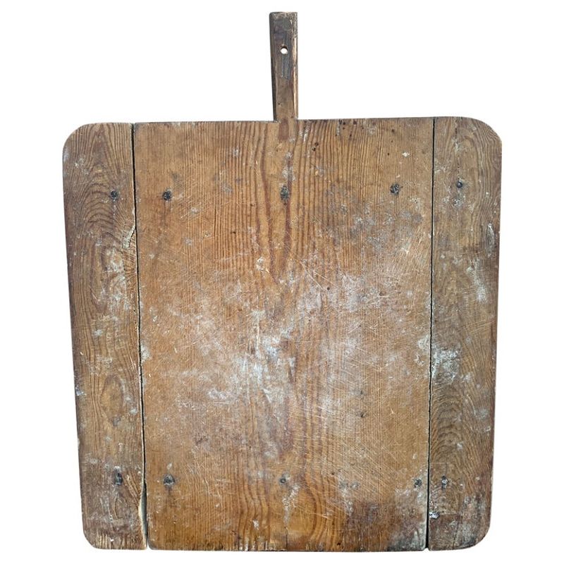 French Country Decor Is Back But Only These Antiques Are Worth It - Decor Hint Antique Wooden Bread Boards