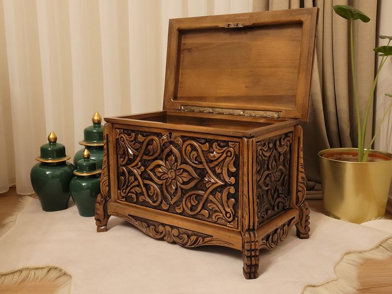 8 Rustic Furniture Treasures That Prove Texas Design Trends Never Go Out Of Style - Decor Hint Carved Wooden Chests And Trunks