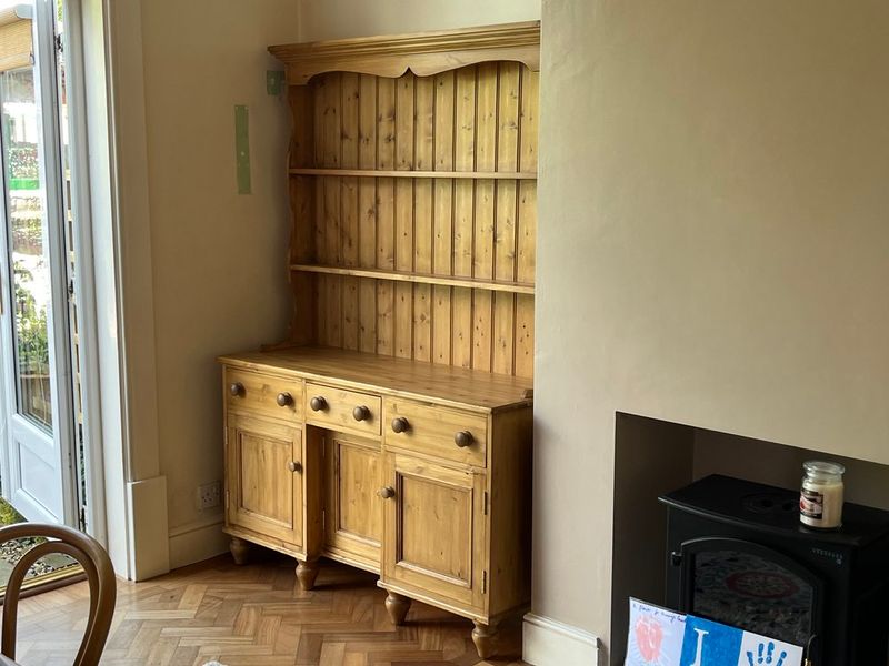 Pine Is Making A Stylish Interior Design Comeback, Here's How To Use It In Your Home - Decor Hint Vintage Pine Furniture Finds