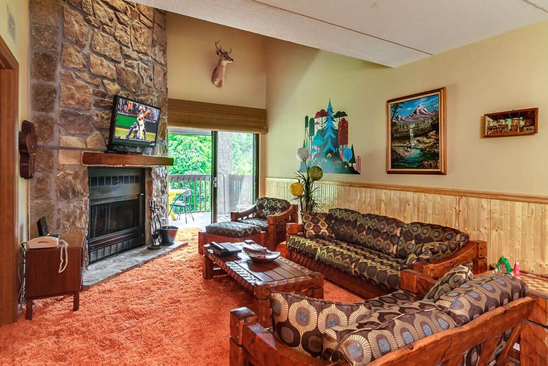 8 Vintage Decor Fails (And 4 That Definitely Aren't Coming Back) - Decor Hint Shag Carpeting