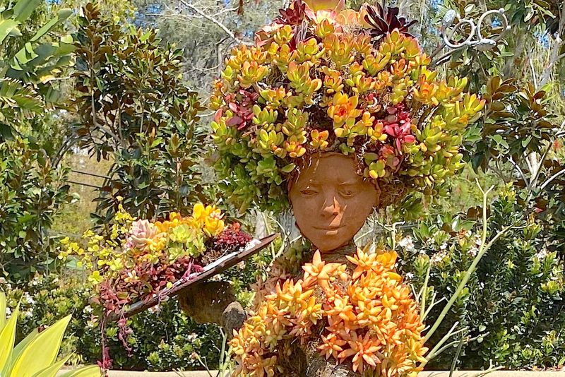 25 Awesome Succulent Porch Garden Ideas To Boost Curb Appeal - Decor Hint Succulent Topiary Creations