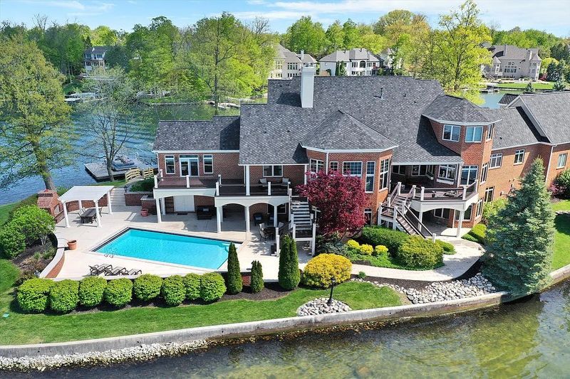 Indiana's Top 9 Homes Increasing In Price, Especially Those With Spacious Master Bedrooms - Decor Hint Lakeside Mansions in Geist Reservoir