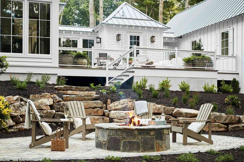 19 Popular Weekend Upgrades For Handy Homeowners In North Carolina - Decor Hint Creating Outdoor Fire Pits
