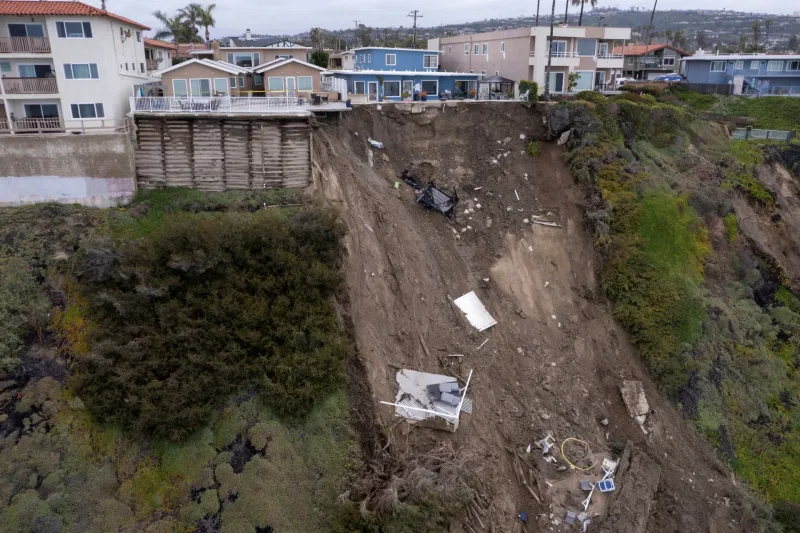10 Types Of Homes Expected To Plummet In Value In California By The End Of 2025 (And 10 That Will Keep Rising) - Decor Hint Homes Near Receding Coastlines