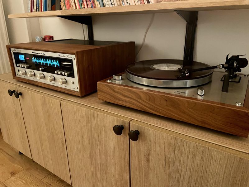 10 Unexpected Antique Trends Predicted To Explode In 2025 - Decor Hint Analog Audio Equipment