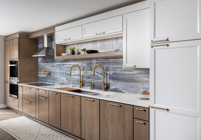Choose 8 New Kitchen Colors New Hampshire Designers Swear By In 2025 And 4 More To Try - Decor Hint Granite Gray