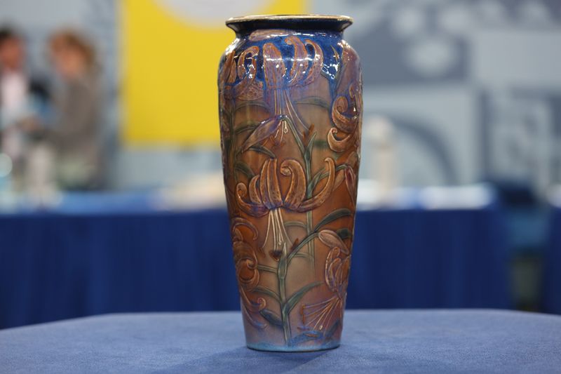 20 Types Of Antiques That Only Get More Valuable Over Time, According To Professionals - Decor Hint Fine Art Pottery