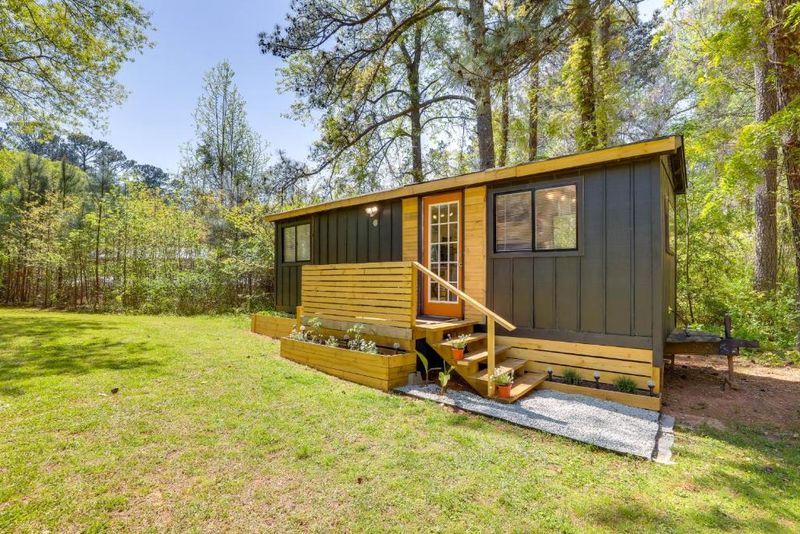 Which Homes Are Falling Out Of Favor In Lithonia (And Which Ones Buyers Are Fighting For In 2025) - Decor Hint Aging Mobile Homes Without Land Ownership