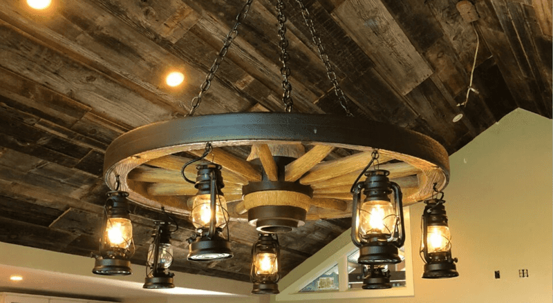 8 Rustic Furniture Treasures That Prove Texas Design Trends Never Go Out Of Style - Decor Hint Wagon Wheel Or Antler Chandeliers