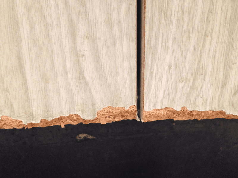 29 Kitchen "Icks" That Immediately Turn Off Homebuyers, According to Interior Designers - Decor Hint Damaged Cabinet Faces