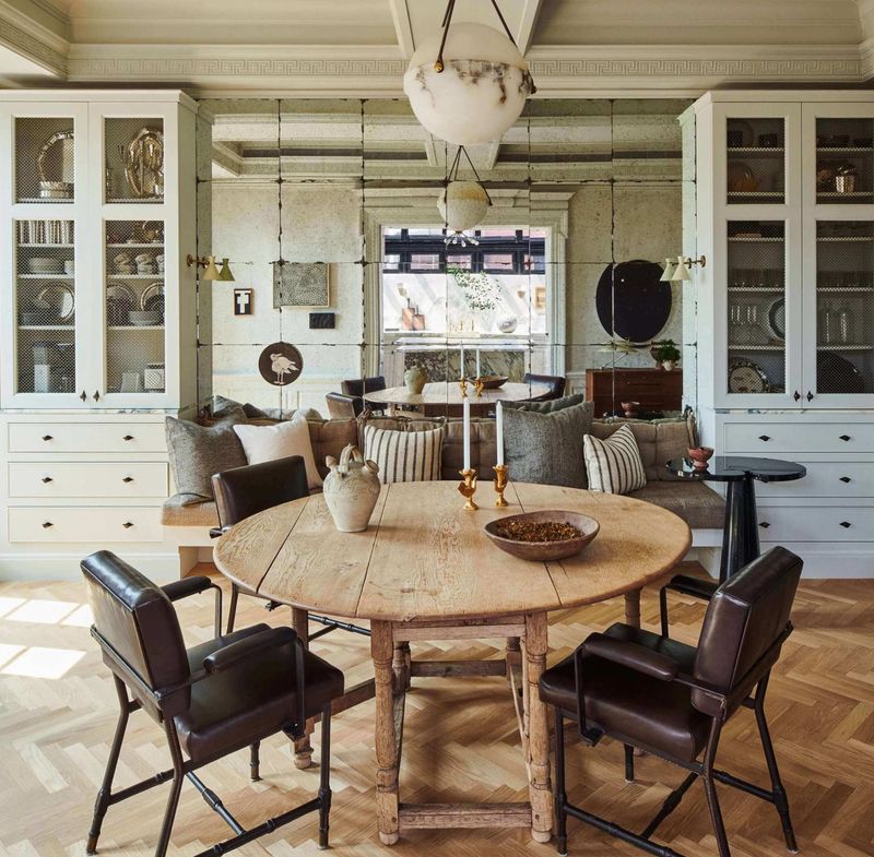 22 Retro Home Trends From The 1970s How Many Do You Remember - Decor Hint Mirrored Walls