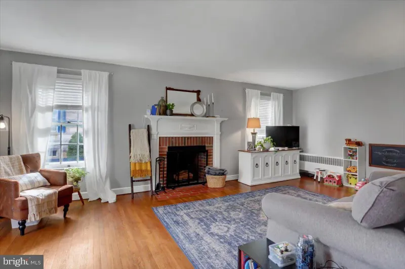 5 Classic Features In Chambersburg Homes That Are Becoming Popular Again And 7 That Never Went Out Of Style - Decor Hint Fireplaces Remain the Heart of Home