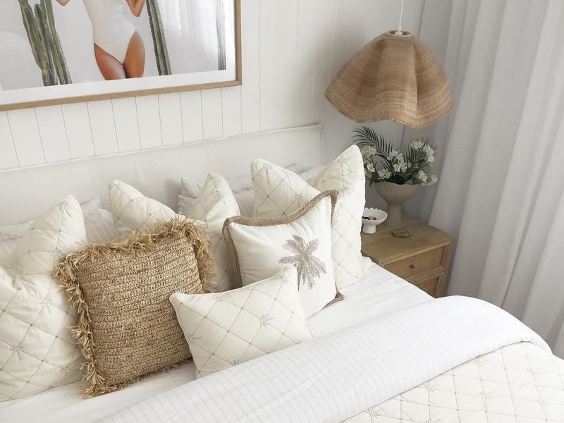 9 Things To Get Rid Of In Your Bedroom, According To Professional Organizers - Decor Hint Excessive Decorative Pillows