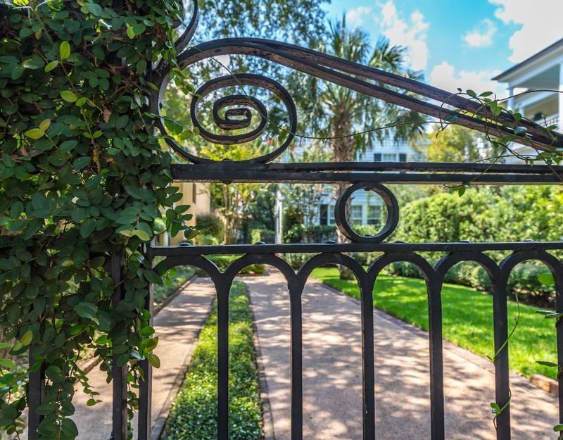 7 Timeless Facade Trends From Historic Charleston, South Carolina - Decor Hint Ornate Wrought Iron Gates And Balconies