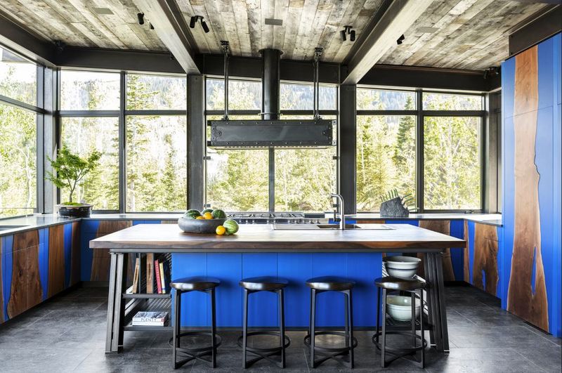 10 Color Picks Wyoming Pros Say Are Out For Kitchens And 3 That Disappeared Sooner - Decor Hint Primary Color Combinations Schooled Out