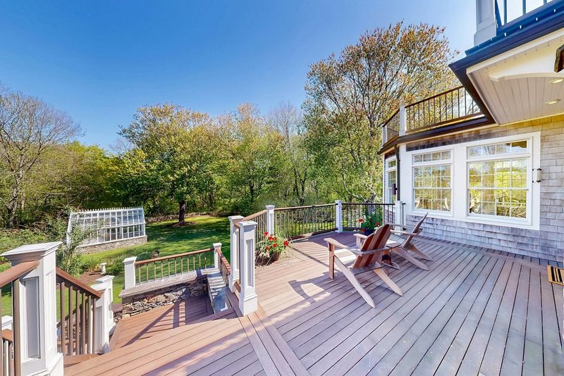 8 Stylish And Welcoming Outdoor Spaces From Rhode Island Homes - Decor Hint Modern Waterfront Deck