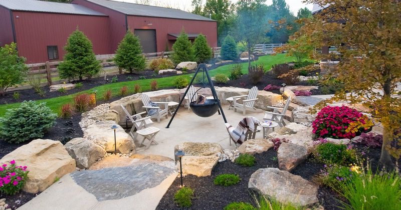 Minimalist Fire Pits With Gravel And Lighting