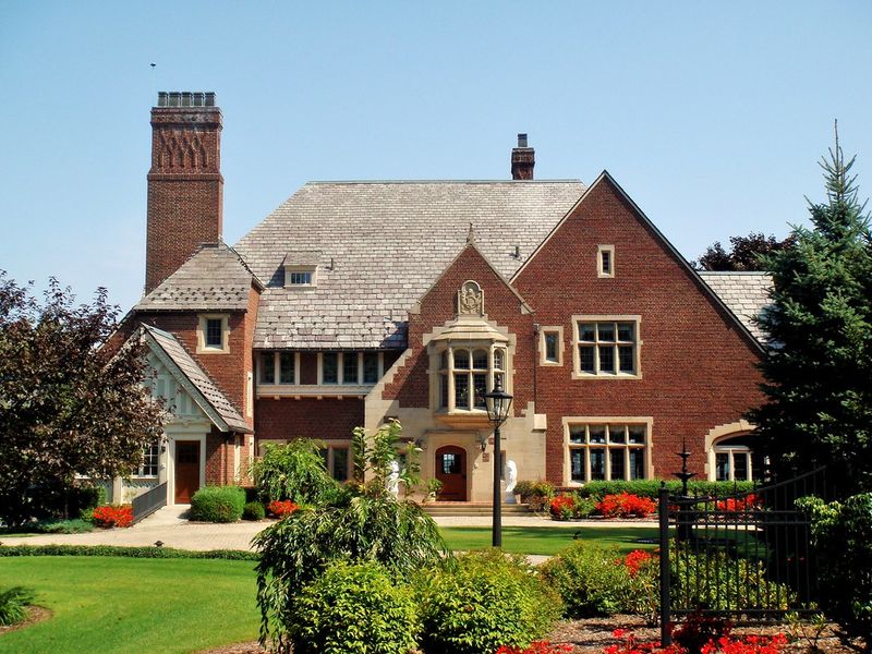 12 Auto Tycoon Mansions That Drove America's Industrial Age - Decor Hint Packard Manor