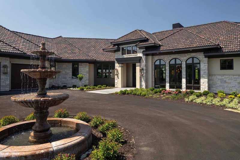 12 Mississippi Home Styles Set To Fade By 2030: What's Going Out Of Style In The Magnolia State - Decor Hint Tuscan McMansions Say Arrivederci