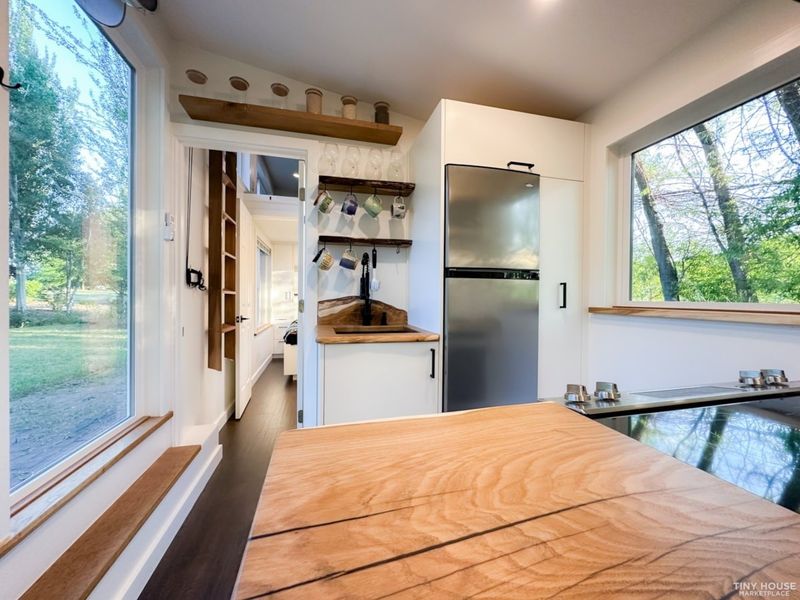 16 Design Tricks From Oregon's Eco-Friendly Tiny Homes - Decor Hint Window Placement For Cross Breezes