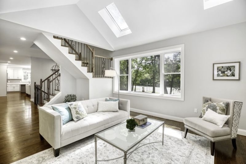 14 Features St. Louis Buyers Are Turning Their Backs On (Plus 5 They've Already Written Off) - Decor Hint Formal Living Rooms