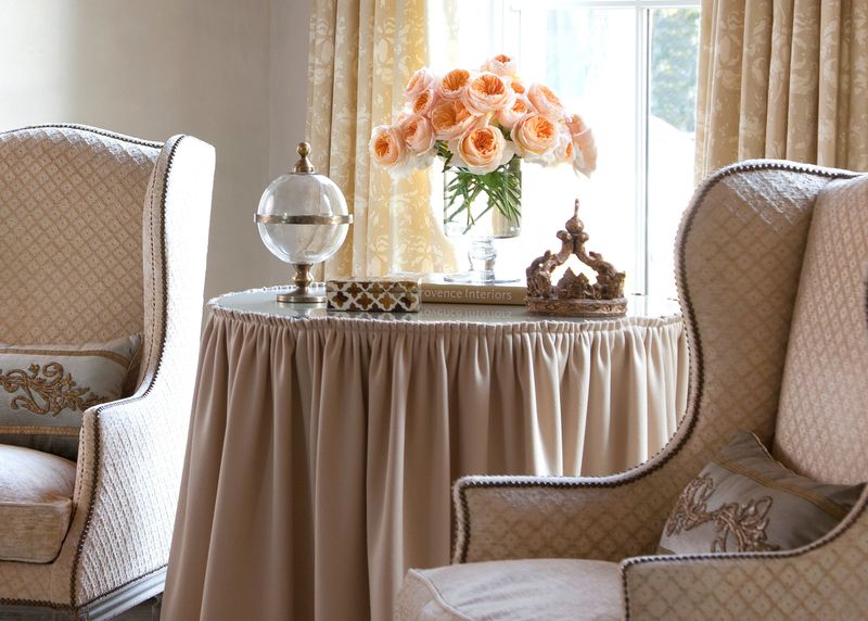 14 Southern Decorating Tips That Have Stood The Test Of Time - Decor Hint Skirted Tables
