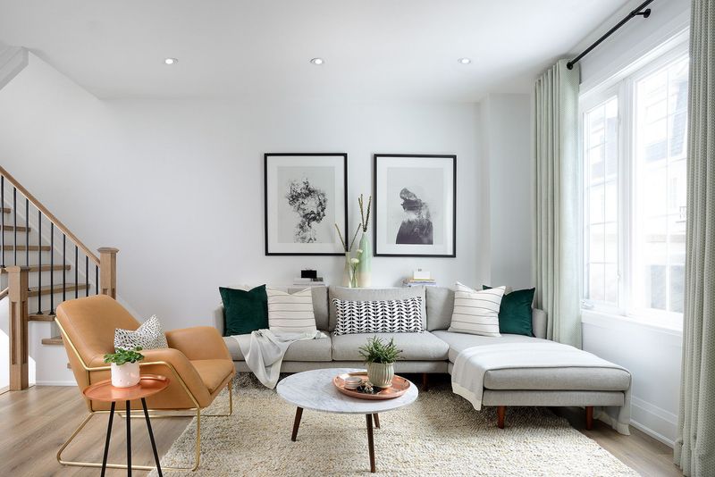 16 Tiny Room Layouts That Just Work - Decor Hint L-Shaped Sectional in a Living Room Corner