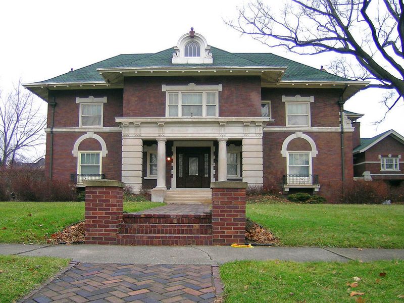 12 Auto Tycoon Mansions That Drove America's Industrial Age - Decor Hint Ransom E. Olds Mansion