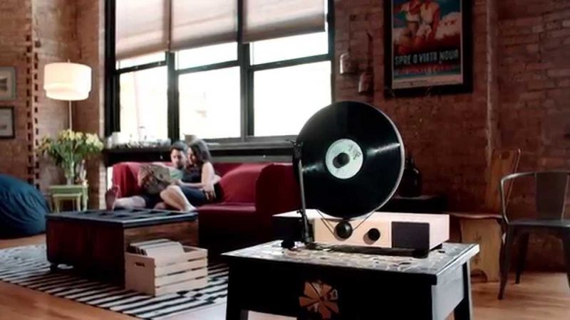 Old Is Still Gold: 9 Decor Tips To Welcome Vintage Style Into Your Contemporary Home In 2025 - Decor Hint Analog Entertainment Zones