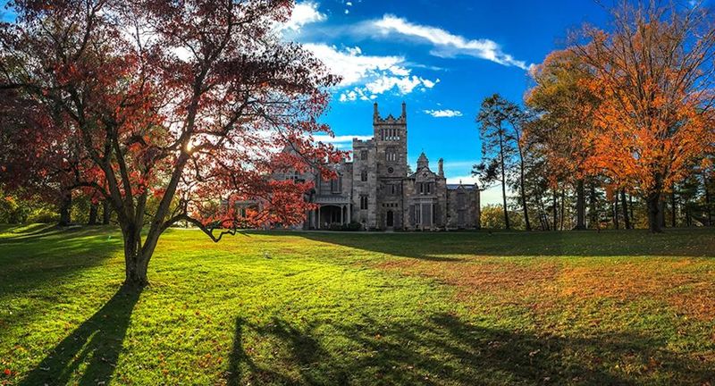 50 Photos Of Famous Historic Houses In Each US State - Decor Hint Lyndhurst Mansion, New York