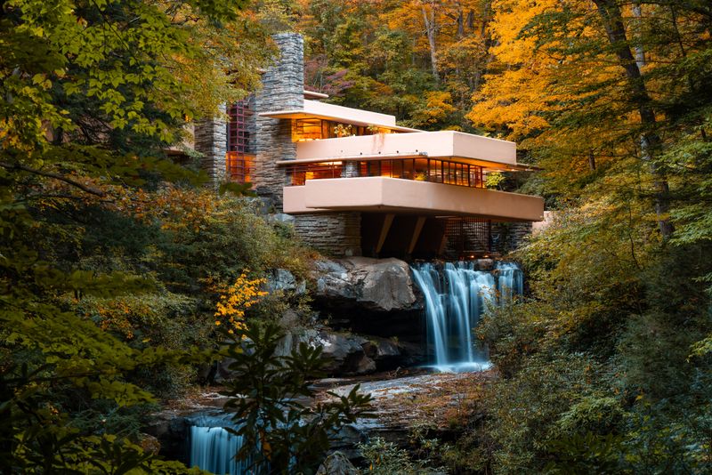 13 Incredible Homes Built Around Nature - Decor Hint Fallingwater – Pennsylvania, USA