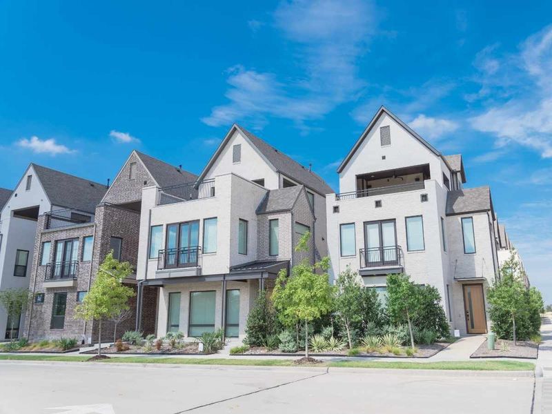 Texas Real Estate Forecast: 7 Homes Likely To Decline By The End Of 2025 (And 13 Gaining Ground) - Decor Hint Properties Near Emerging Tech Hubs
