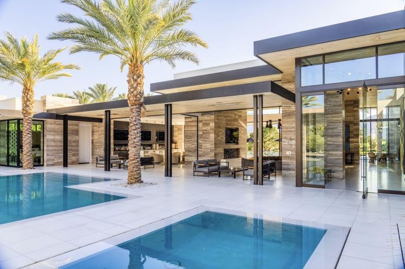 Think You Know Where The Most Expensive US Mansions Are Guess Again - Decor Hint Gated Community Palaces
