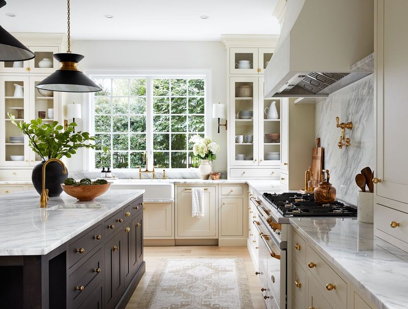 9 Kitchen Items That Undermine Maryland Style (Plus 9 That Elevate It), According To Designers - Decor Hint Coordinated Hardware: The Jewelry Of Maryland Kitchens