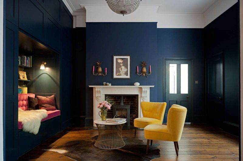 15 Home Details That Are Personal Faves But Buyer Dealbreakers And 5 That Scream Don't Buy - Decor Hint Bold Wall Colors