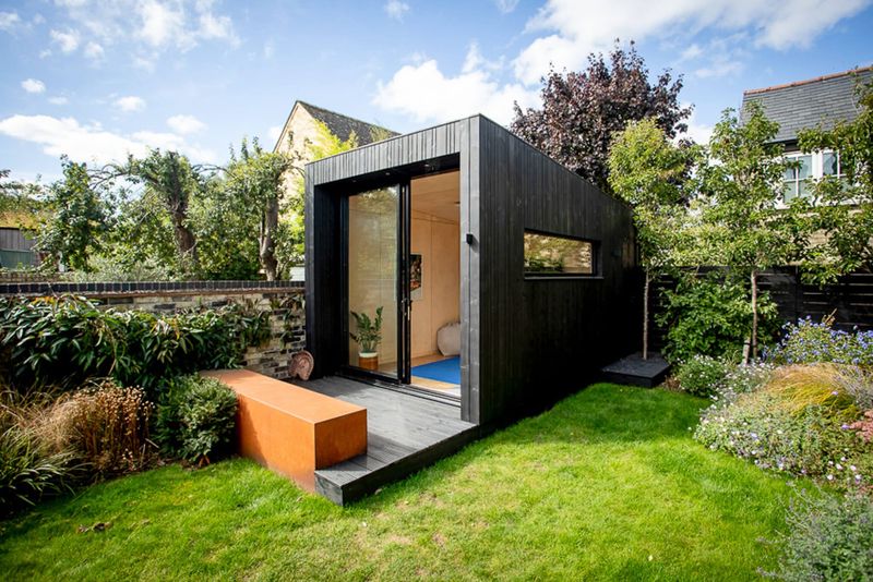 Hidden Rooftop Office Pod