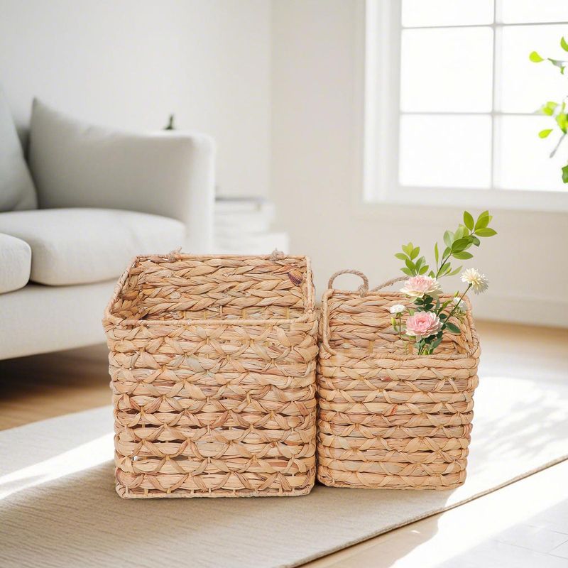 15 Functional And Stylish Farmhouse Living Room Ideas (Plus 5 You Will Absolutely Love) - Decor Hint Woven baskets for storage