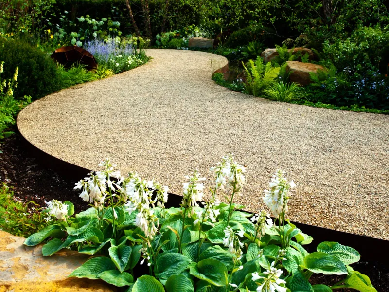 21 Innovative Walkway Designs That Will Spice Up Your Backyard - Decor Hint Crushed Granite Trail