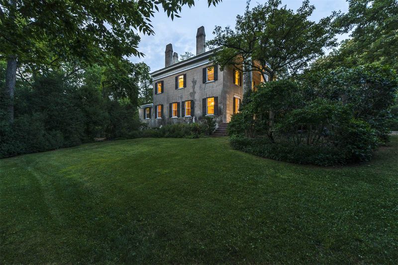 24 Historic Mansions In Georgia That Offer Glimpse Into The Grandeur Of Bygone Eras - Decor Hint Mimosa Hall – Roswell