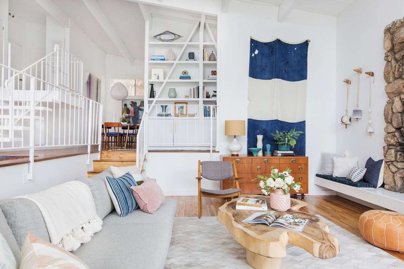 15 Red Flags About Your House That Repel House Buyers - Decor Hint Weird Room Configurations