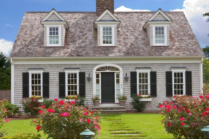 The Charm Of Cape Cod Houses 13 Things You Should Know - Decor Hint Symmetrical Front Facade