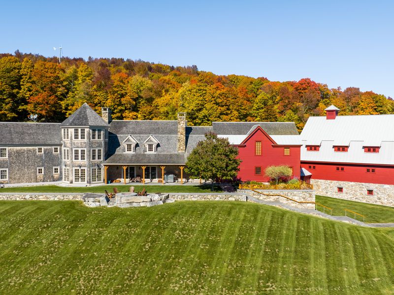 These 5 Vermont Homes Are Rising In Value While 3 Others Are Losing Ground - Decor Hint Renovated Farmhouses With Land Appreciating Fast