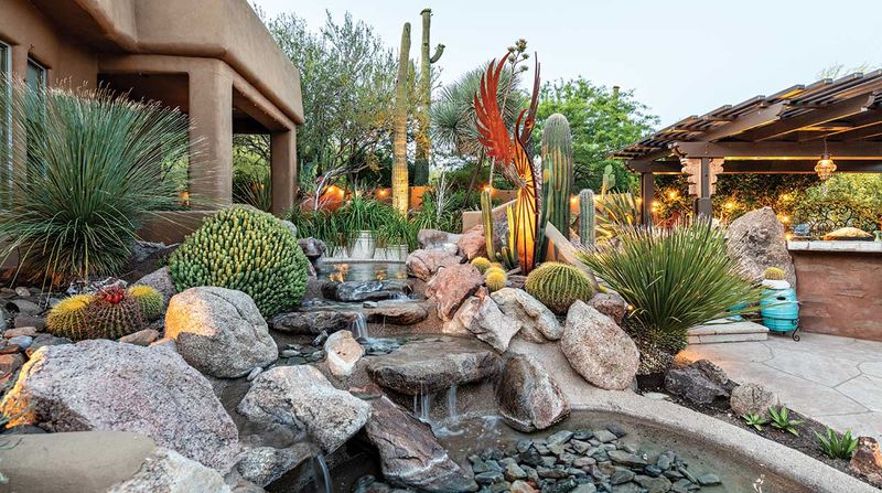 9 Solid Desert-Friendly Ideas - And 6 That Take Arizona Exteriors Even Further - Decor Hint Sculptural Desert Art Installations