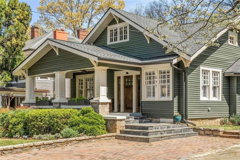 7 Classic Curb Appeal Styles From Historic Georgia Streets - Decor Hint Craftsman Bungalow Beauty