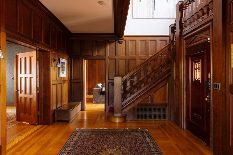 14 Pennsylvania Housing Trends Likely To See Reduced Demand By 2030 - Decor Hint Dark Wood Paneling