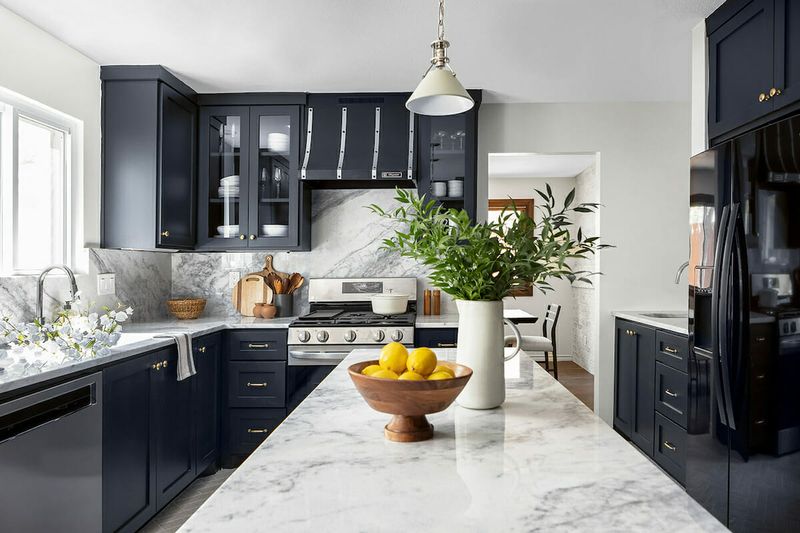 15 Home Details That Are Personal Faves But Buyer Dealbreakers And 5 That Scream Don't Buy - Decor Hint Dark Painted Cabinets